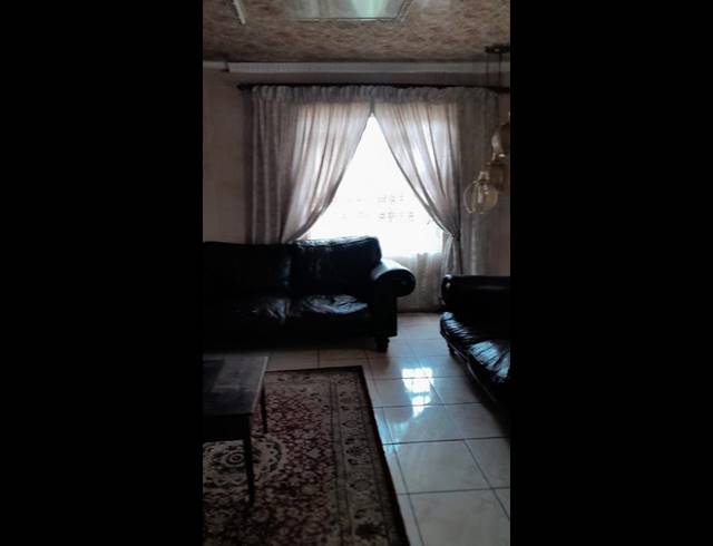 1 BEDROOM PROPERTY TO RENT IN DINWIDDIE